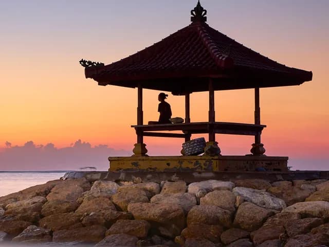 11-Day World Cruise: Australia, Bali Discovery & Singapore