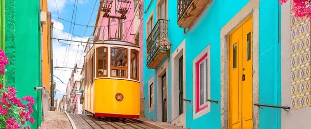 Beautiful Bordeaux & Unforgettable Douro With Lisbon