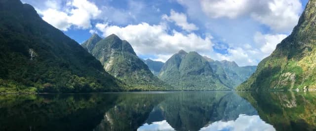 Splendours of New Zealand: Auckland to Christchurch