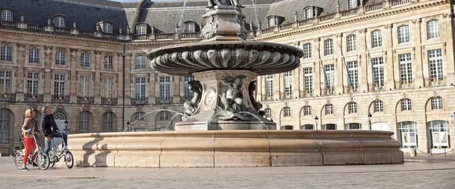 Beautiful Bordeaux with Highlights of Paris