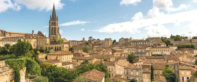 Beautiful Bordeaux & Unforgettable Douro with Madrid