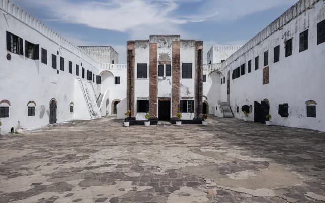 Atlantic Crossroads: cruise from Senegal to Ghana