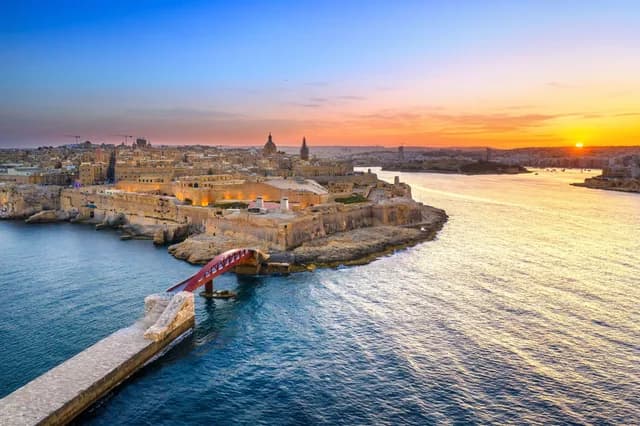 Fusina (Venice) to Valletta