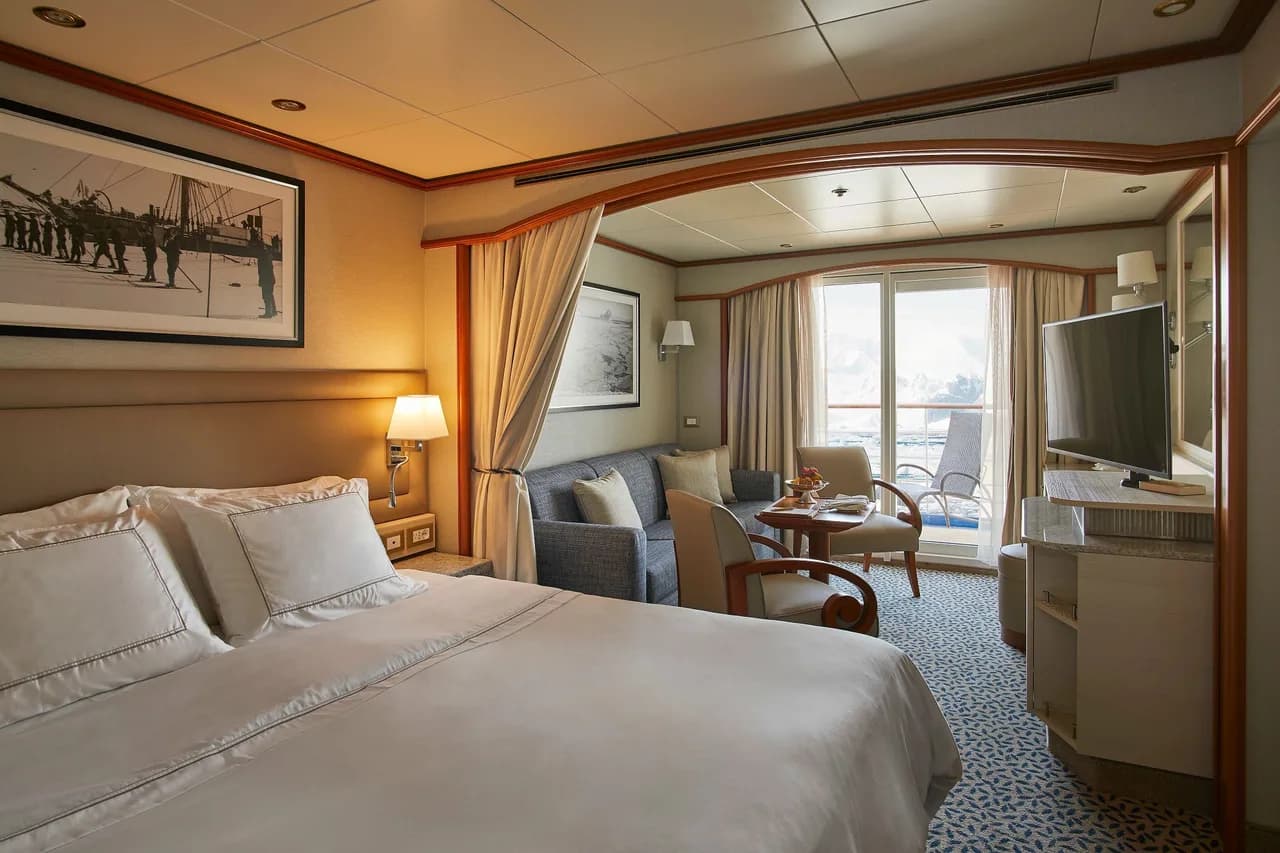 Deluxe Veranda Suite