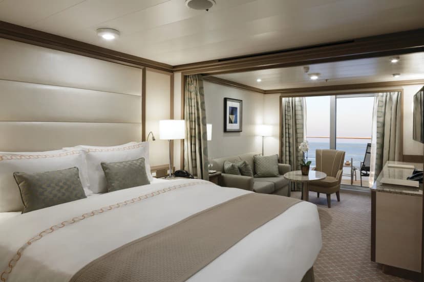 Deluxe Veranda Suite