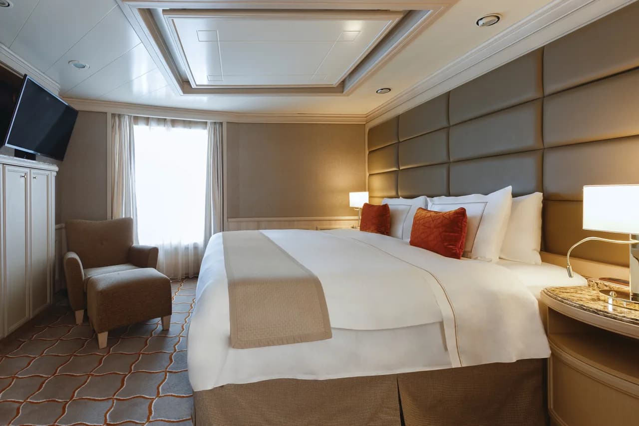 Royal Suite (2 bedrooms)