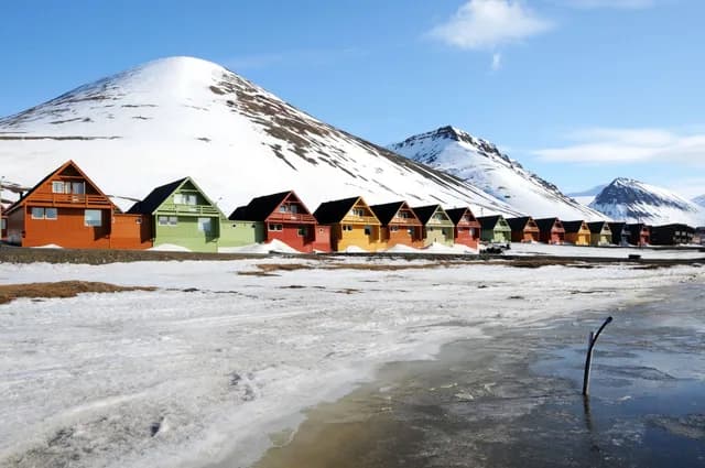 Longyearbyen to Longyearbyen
