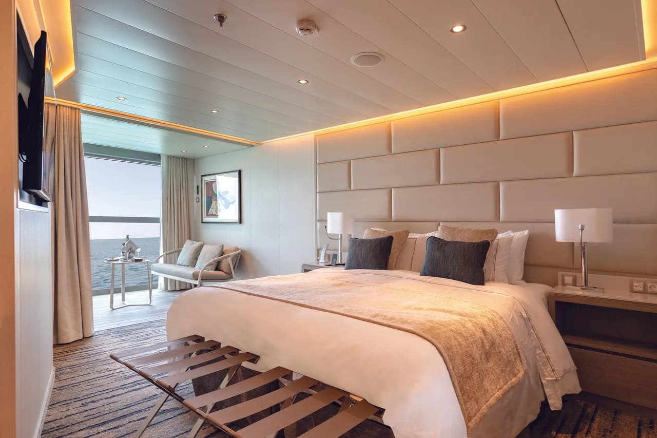 Deluxe Veranda Suite