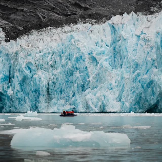 Glacier Bay Adventure Cruise with 2 Days in Glacier Bay
