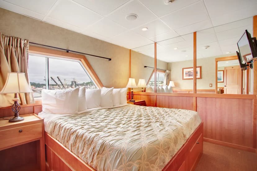 Commodore Suite