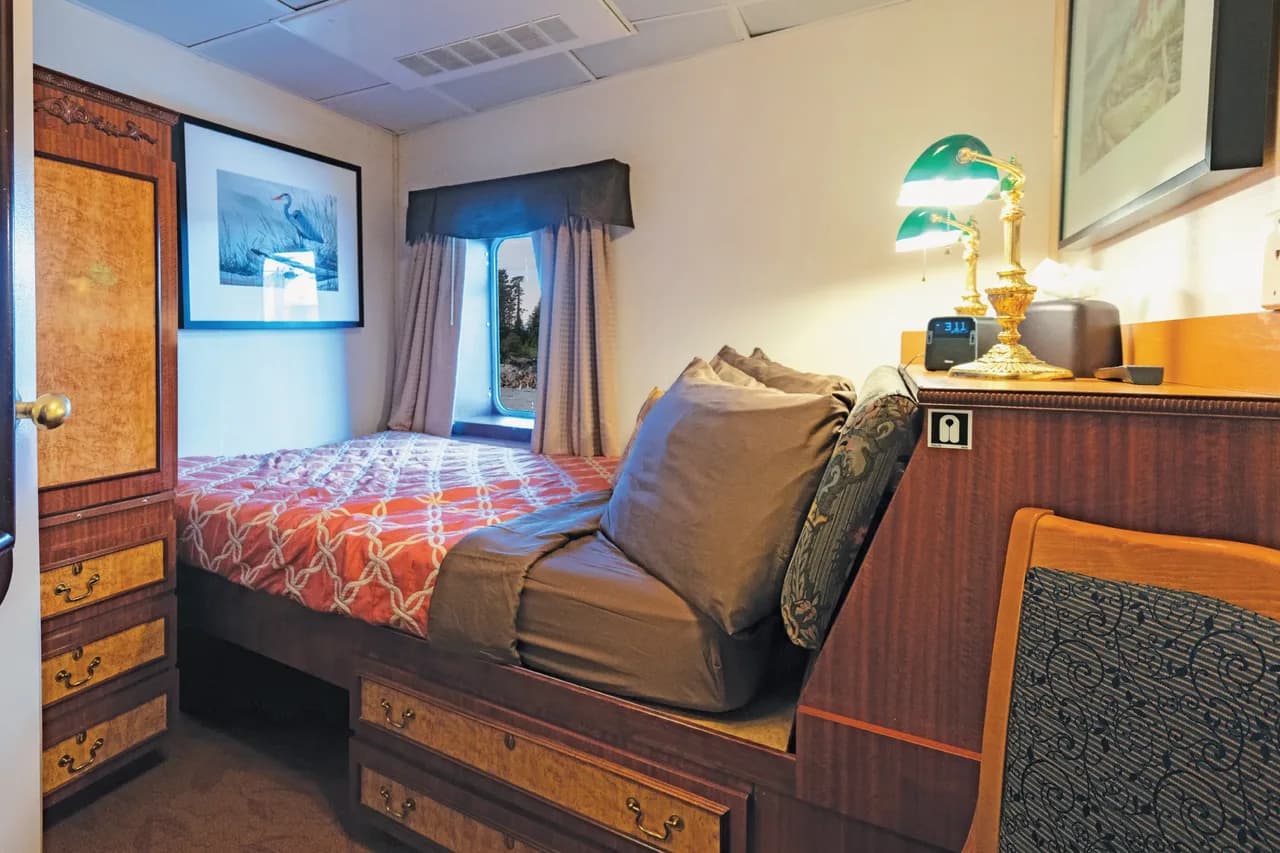 Navigator Cabin
