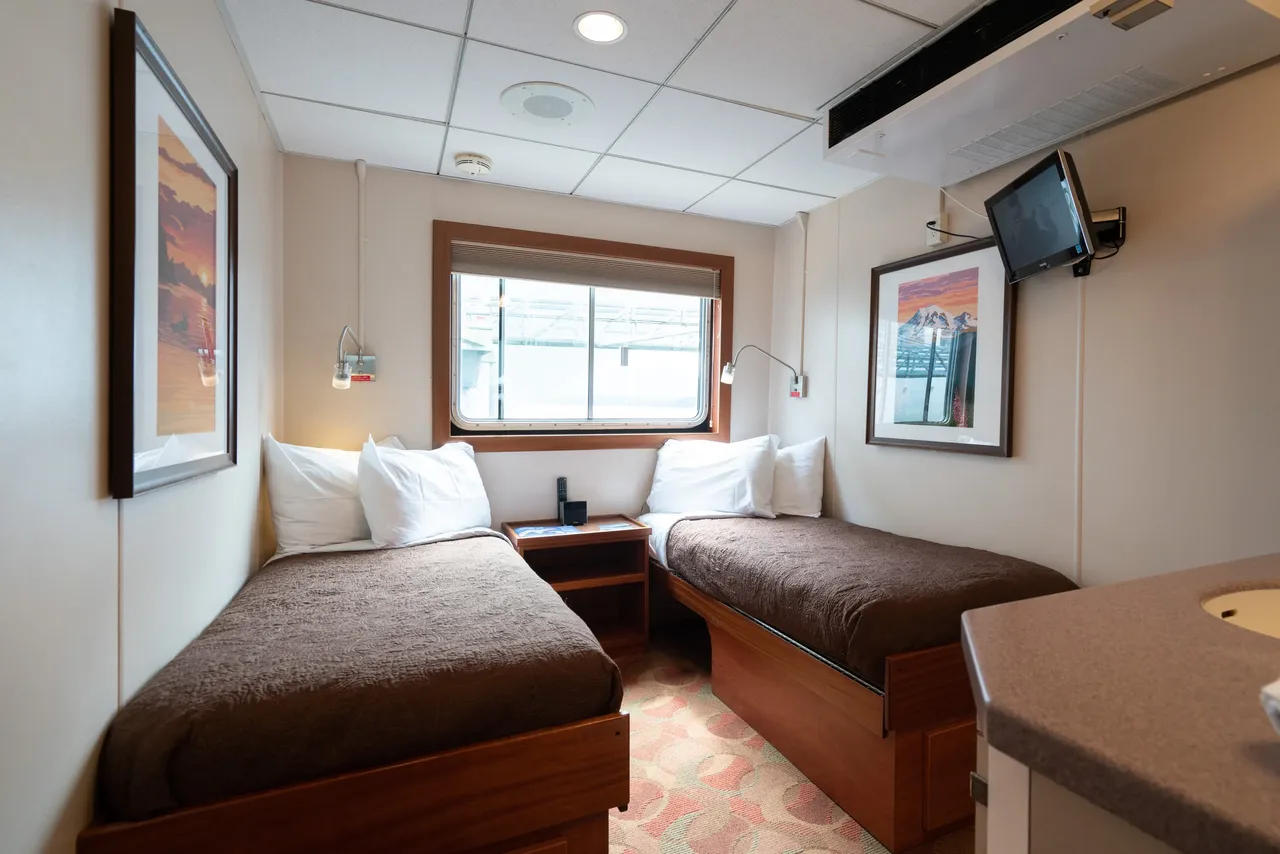 Navigator Cabin