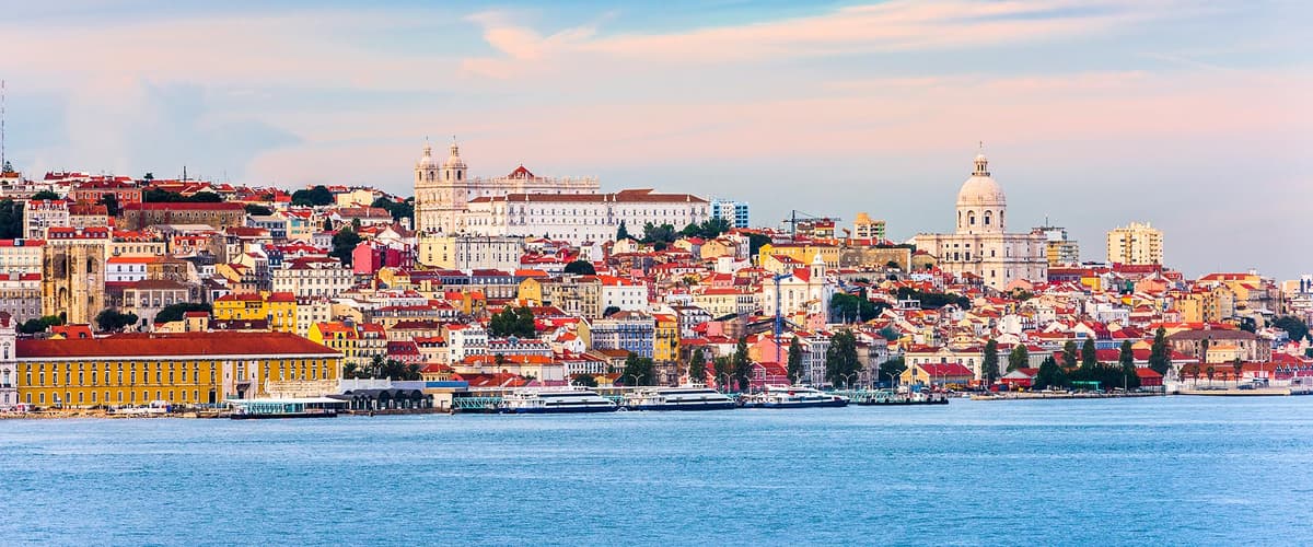 Unforgettable Douro with Lisbon & Porto