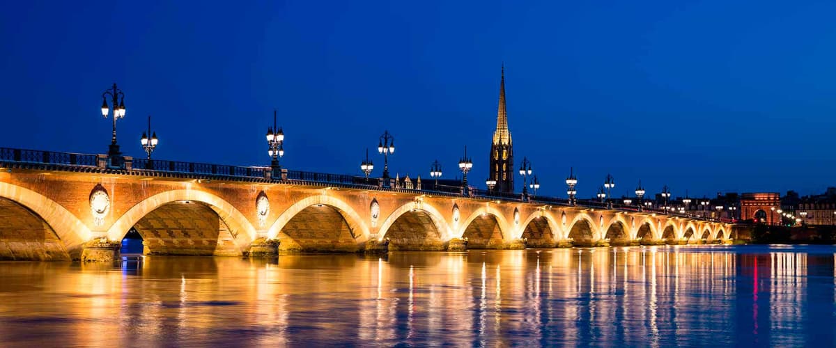 Beautiful Bordeaux & Unforgettable Douro