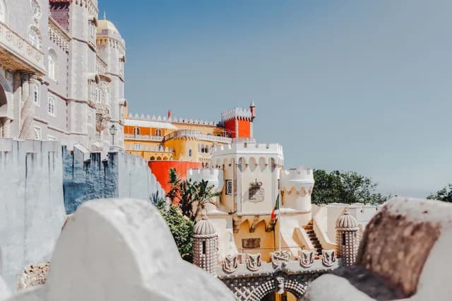 A Journey of Coastal Elegance & Cultural Contrasts