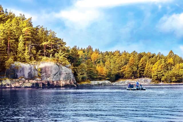 Baltic Sea with Kotka archipelago: Hanseatic cities and the magic of the skerry landscape in autumn