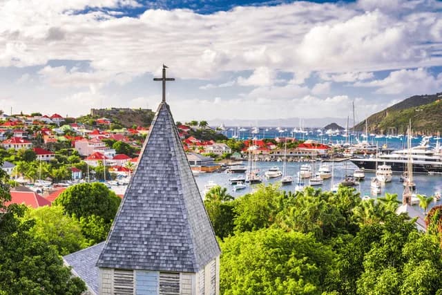 Antigua to the British Virgin Islands: Hidden Cays and Azure Seas Aboard Sea Cloud II