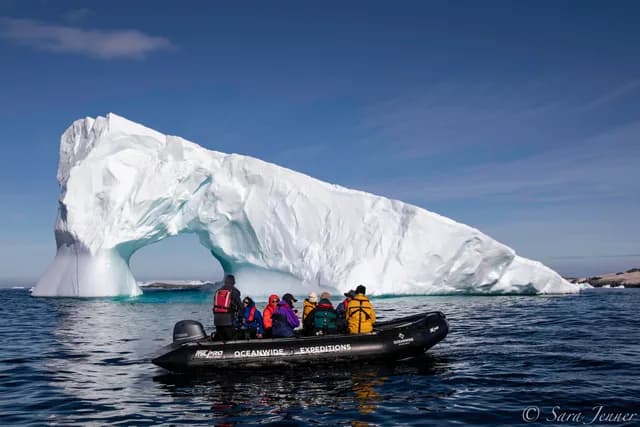 Antarctica - Elephant Island - Weddell Sea - Polar Circle