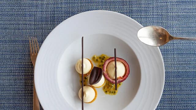 Gastronomy, Vineyards & Grands Crus