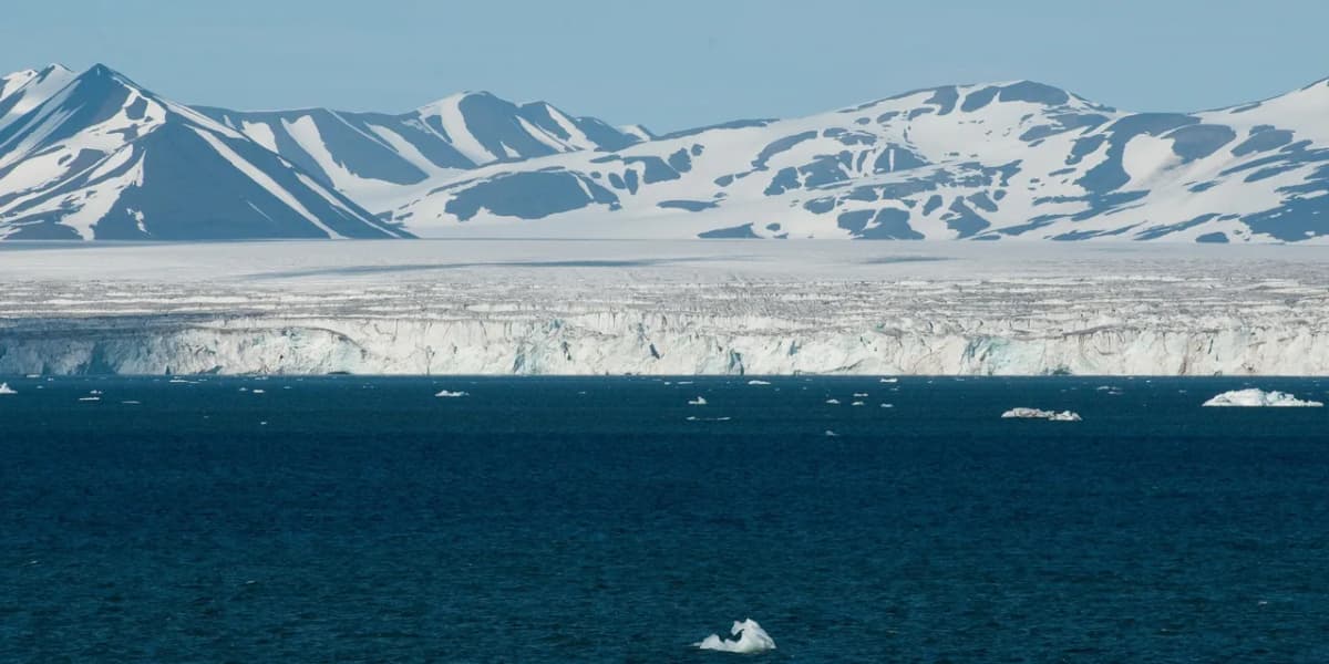 Around Spitsbergen, in the Icy Realm of the Polar Bear
