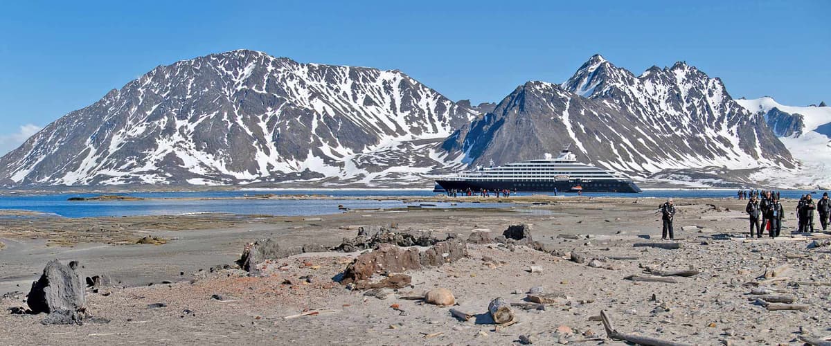 Glaciers & Wildlife of Svalbard
