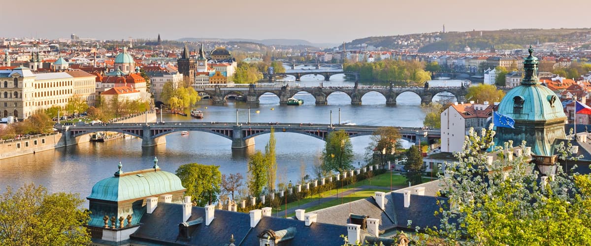 Danube Christmas Markets with Prague
