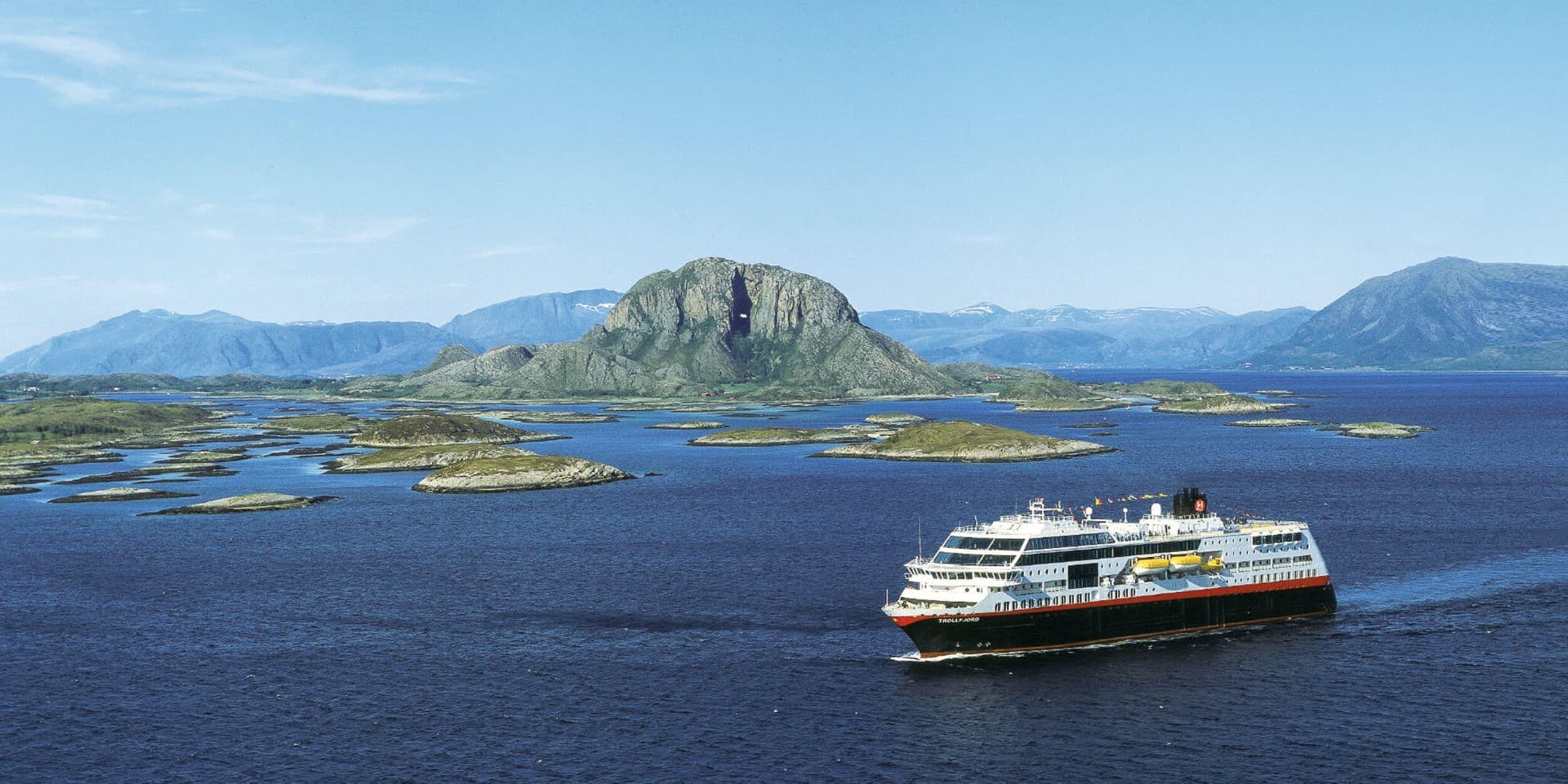 trollfjord_torghattenhelfried-weyer_2500x1250