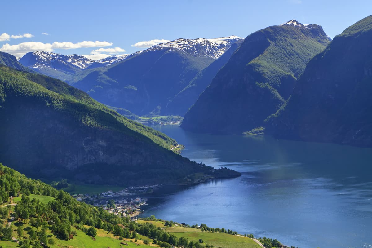 Arctic Norway Frontier - Svalbard, Fjords & Oslo