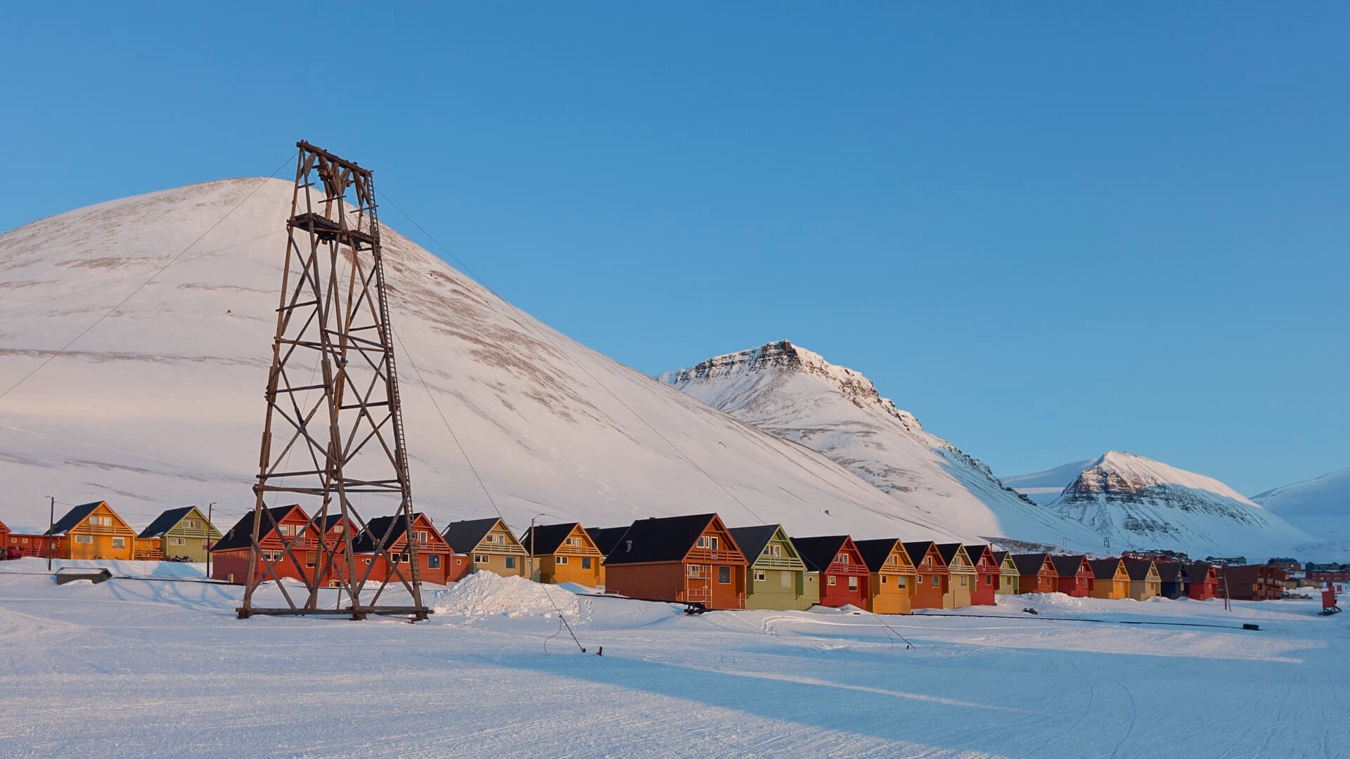 longyearbyen-midnight-sun-03283-hanne-feyling