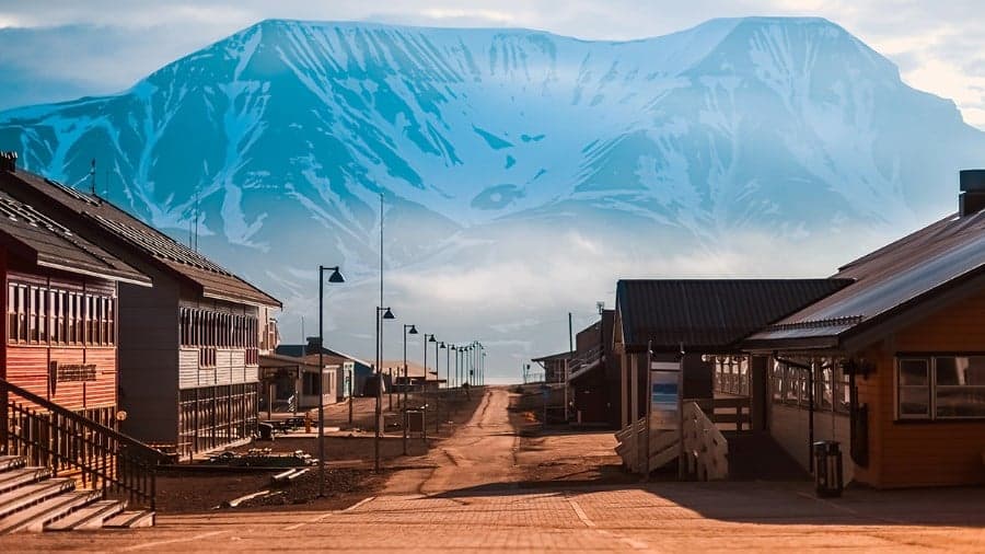 Arctic Island Odyssey
