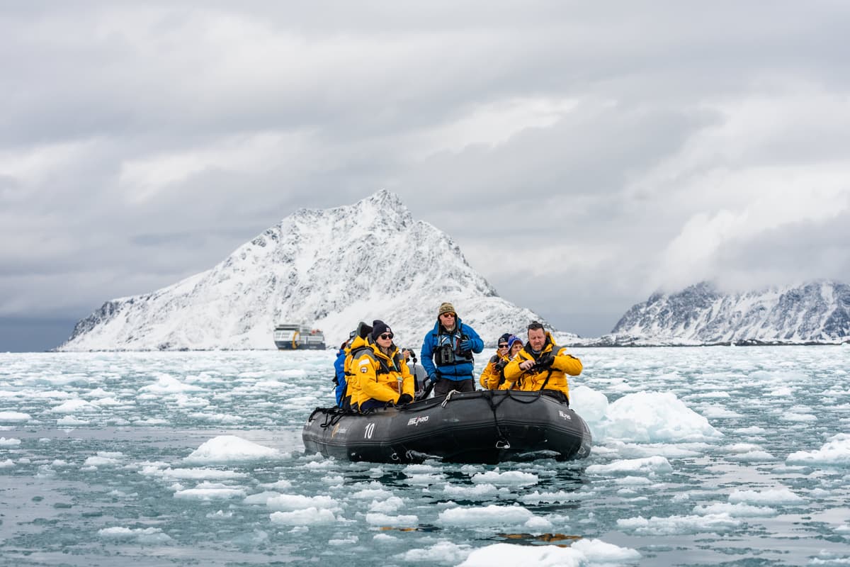 Svalbard in Spring: Sea Ice, Pristine Snow and Wildlife